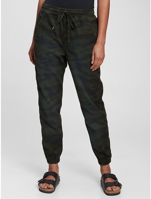 GAP Ribbed Pull-On Elastic Waist Joggers