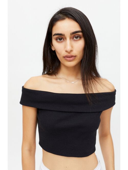 Urban outfitters UO Mikie Off-The-Shoulder Cropped Top