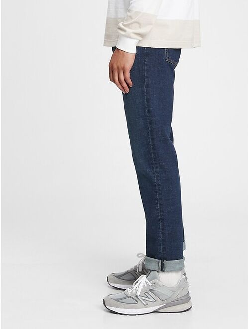 The Everyday Straight Jeans with GapFlex