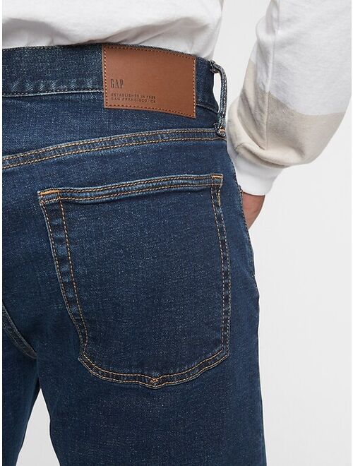 The Everyday Straight Jeans with GapFlex