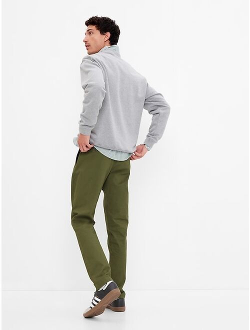 Modern Khakis in Athletic Taper Pant with GapFlex