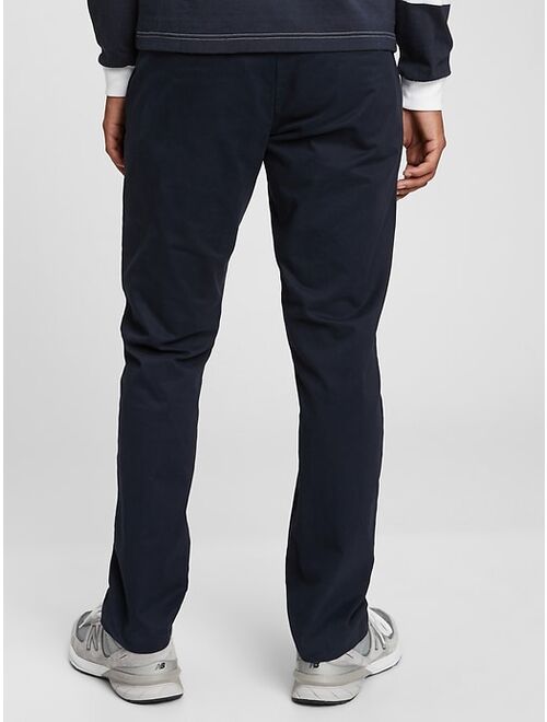 Modern Khakis in Athletic Taper Pant with GapFlex