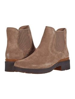 Gracelyn Chelsea Boots