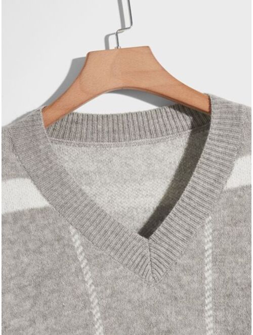 SHEIN Men Plaid Pattern V Neck Sweater