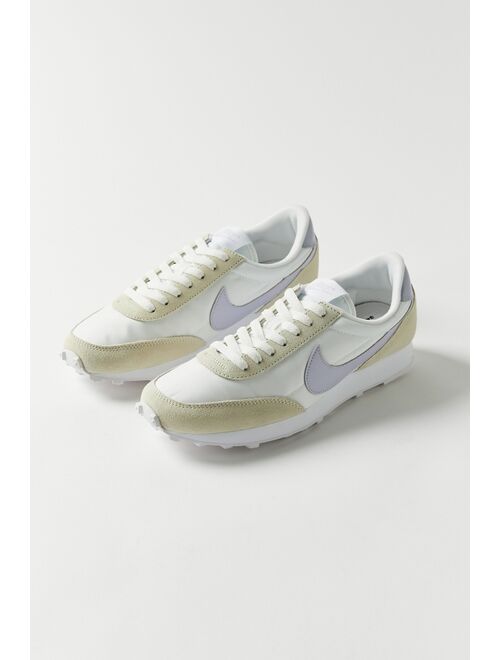 Nike Daybreak Sneaker