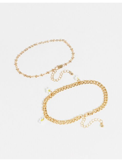 Pieces 2 pack anklet with daisy charms in gold