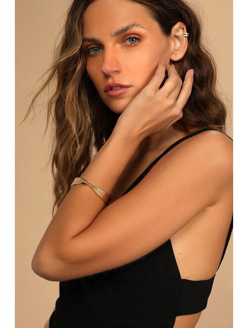 Lulus Design Twist 14KT Gold Knotted Cuff Bracelet