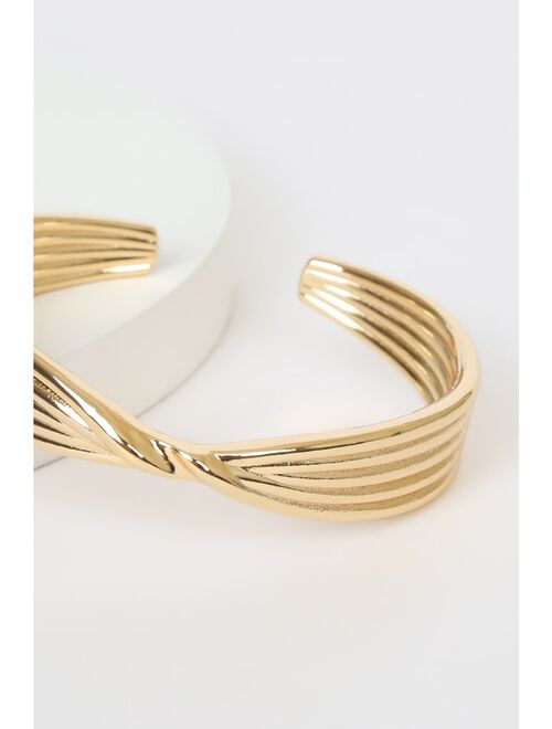 Lulus Design Twist 14KT Gold Knotted Cuff Bracelet
