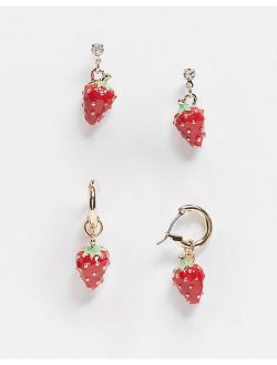 pack of 2 earrings with strawberry charms in gold tone