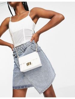 ruched crossed body bag with chain strap in white