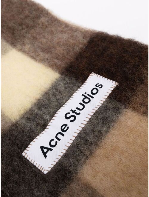 checked knitted scarf