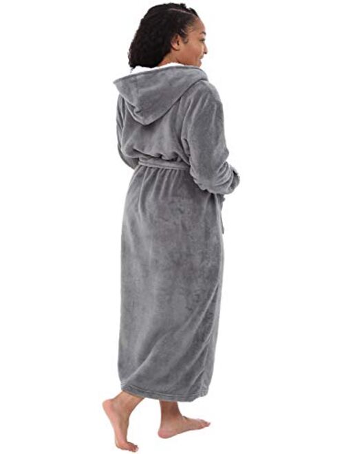 Alexander Del Rossa Women's Warm Fleece Robe with Hood, Long Plush Sherpa Bathrobe