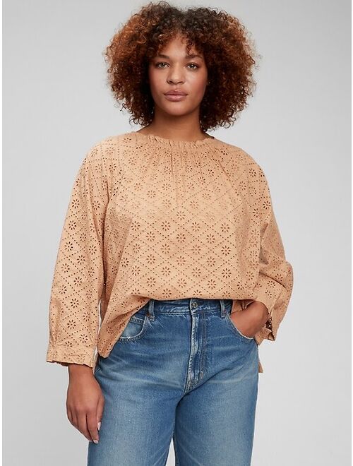 GAP Eyelet Three-Quarter Sleeve Top