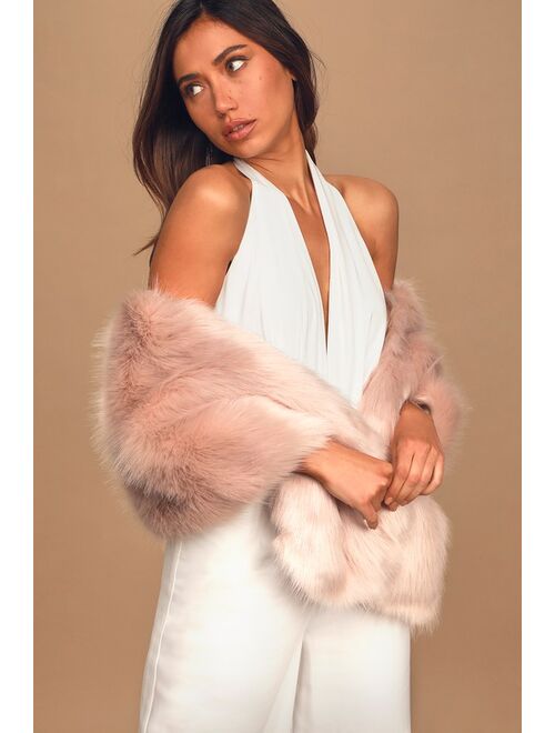 Lulus Demure and Dreamy Blush Pink Faux Fur Stole
