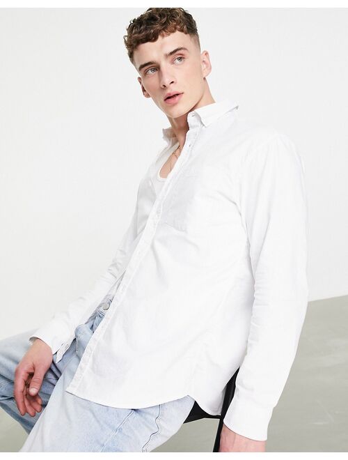 Pull&Bear Regular Fit Lightweight Oxford Shirt In White