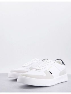 low top sneakers in white