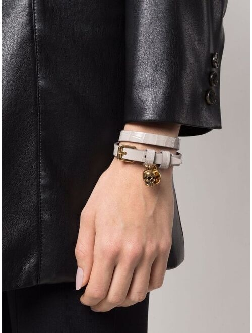 Alexander McQueen Skull-Charm Leather Bracelet