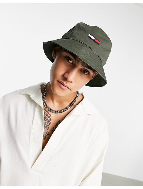 Tommy Hilfiger Tommy Jeans bucket hat with flag logo in green