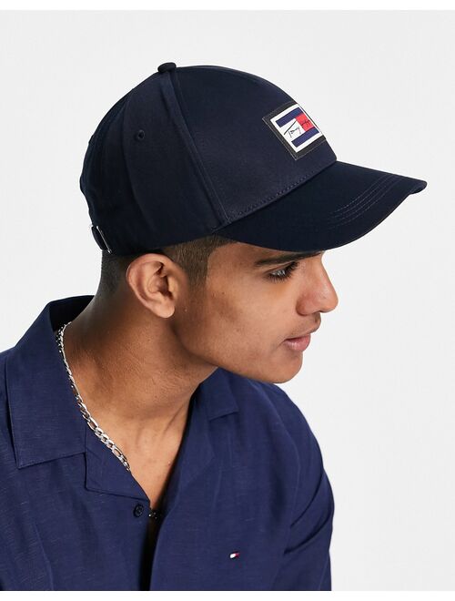 Tommy Hilfiger cap with box script logo in navy