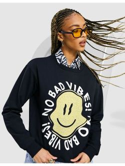 oversized sweatshirt with happy vibes print in black