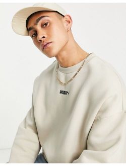 Classic oversized sweatshirt in cream