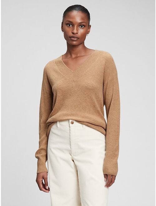 GAP Textured V-Neck Sweater