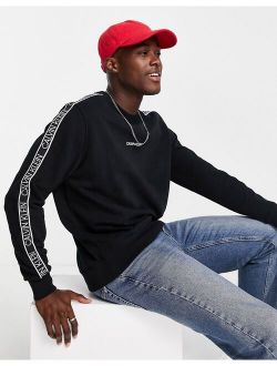 central & tape logo sweatshirt in black