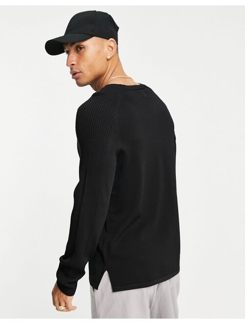 Guess crewneck sweatshirt with chest logo in black