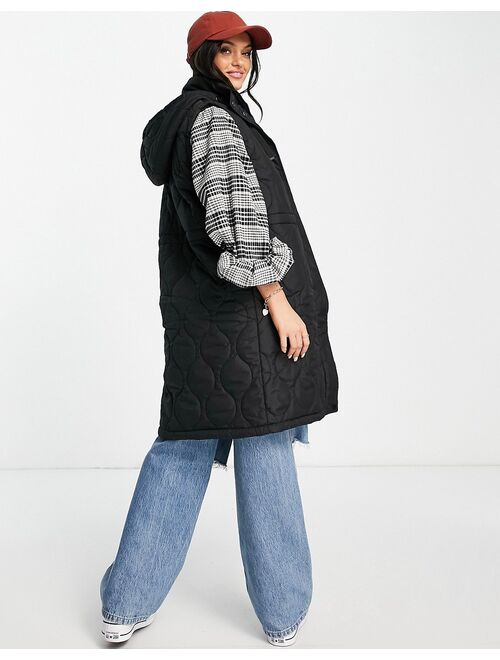 New Look quilted vest in black