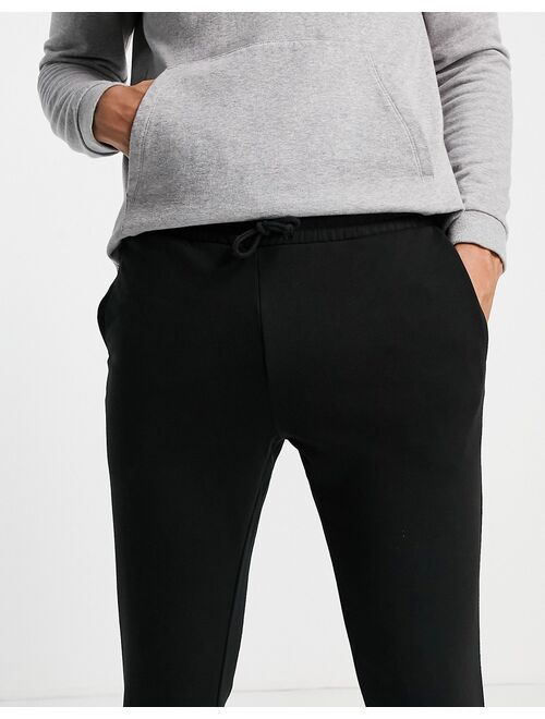 New Look sweatpants in black