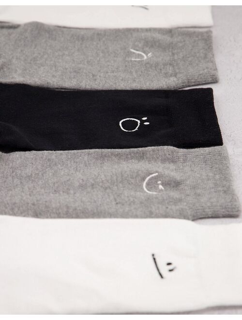 New Look embroidered socks in mono