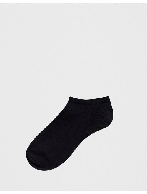 New Look sneaker socks in black