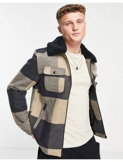 plaid trucker jacket with borg collar in beige