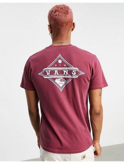 Vintage Pointed Shaper back print t-shirt in burgundy