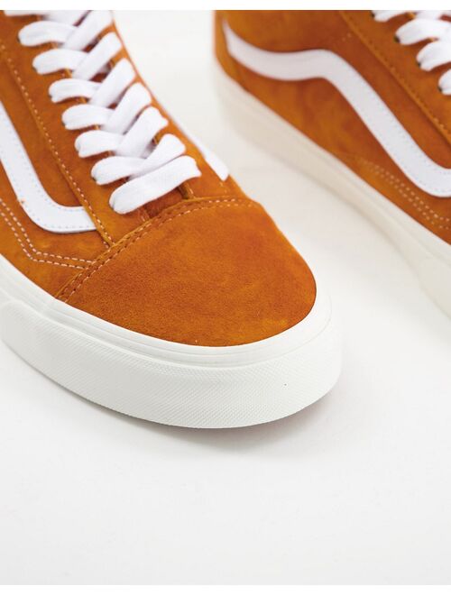 Vans Old Skool Suede sneakers in orange