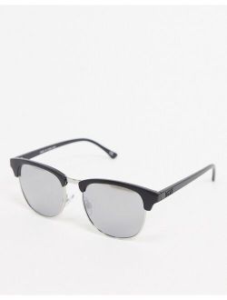 Dunville sunglasses in matte black with silver lens