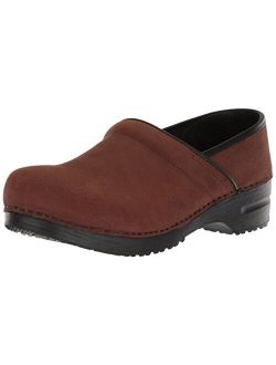 Pro. Textured Oiled Men's Clog