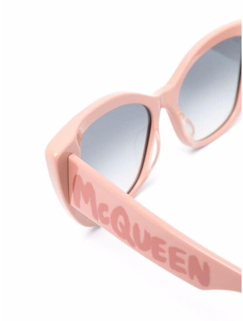 Alexander McQueen Eyewear logo-print cat-eye sunglasses
