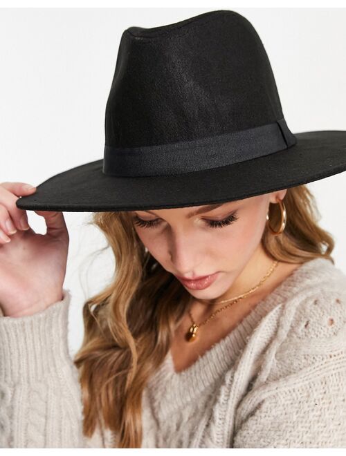 Vero Moda fedora hat in black