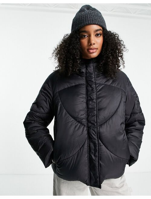 Vero Moda short padded jacket with hood in black
