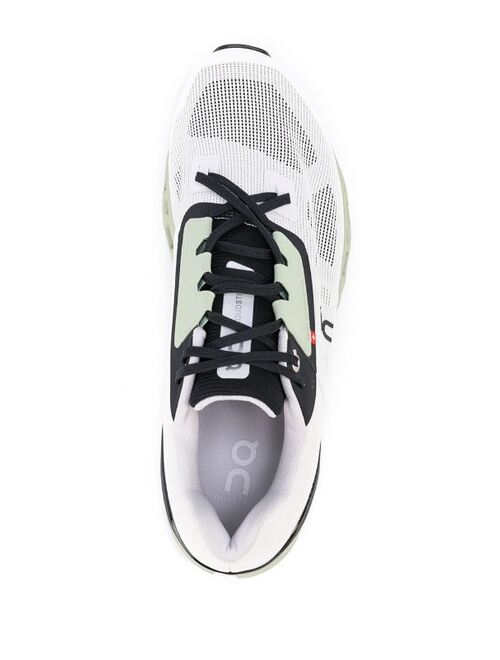 ON Running Cloudstratus low-top sneakers