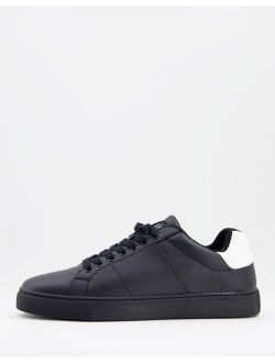 contrast heel sneakers in black and white