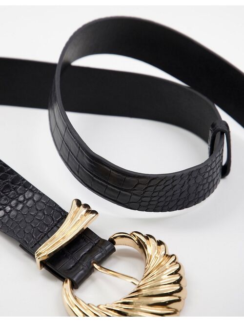 Curve belt with statement gold hardware in black croc