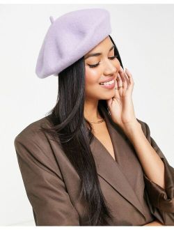 wool beret in lilac