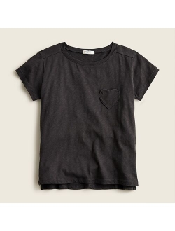 Girls' T-shirt with heart-shaped pocket