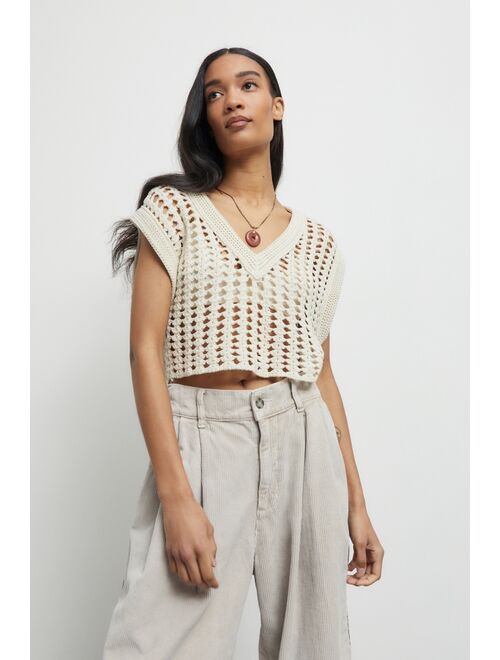BDG Leigh Cropped Sweater Vest