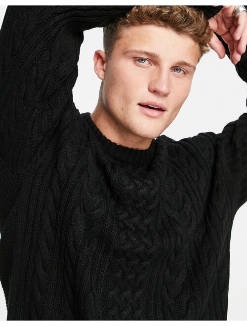 New Look relaxed cable knit sweater in black