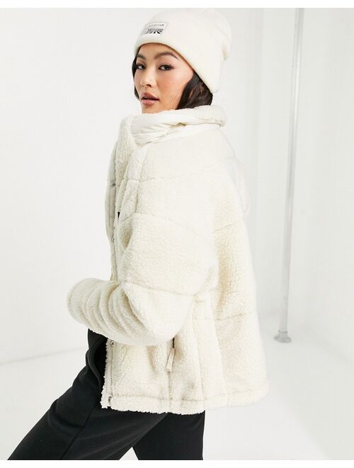 Columbia Lodge Baffled sherpa jacket in beige Exclusive at ASOS