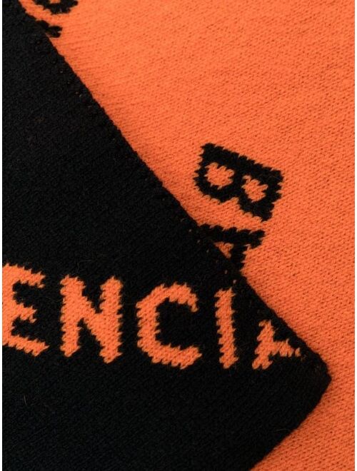 Balenciaga logo pattern knitted scarf