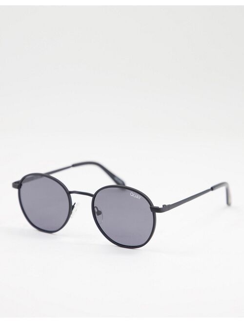 Quay Talk Circles round sunglasses with smoke lens in black